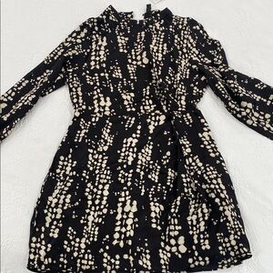 Elegant Black and Cream Women's Dress size Medium by Mango NWT